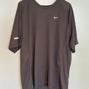 NIKE RUNNING T